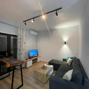 Daire Center Goldi, Tiran