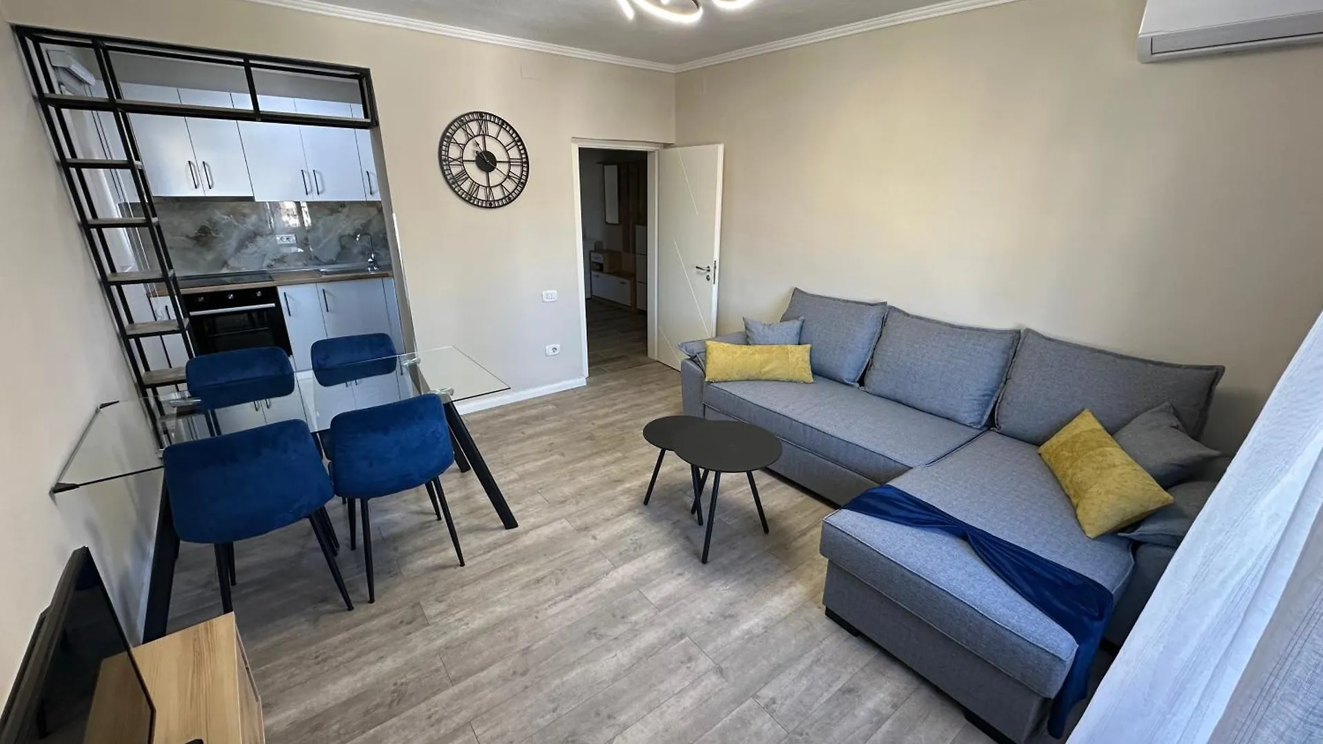 Tirana Skyline Nest Apartment