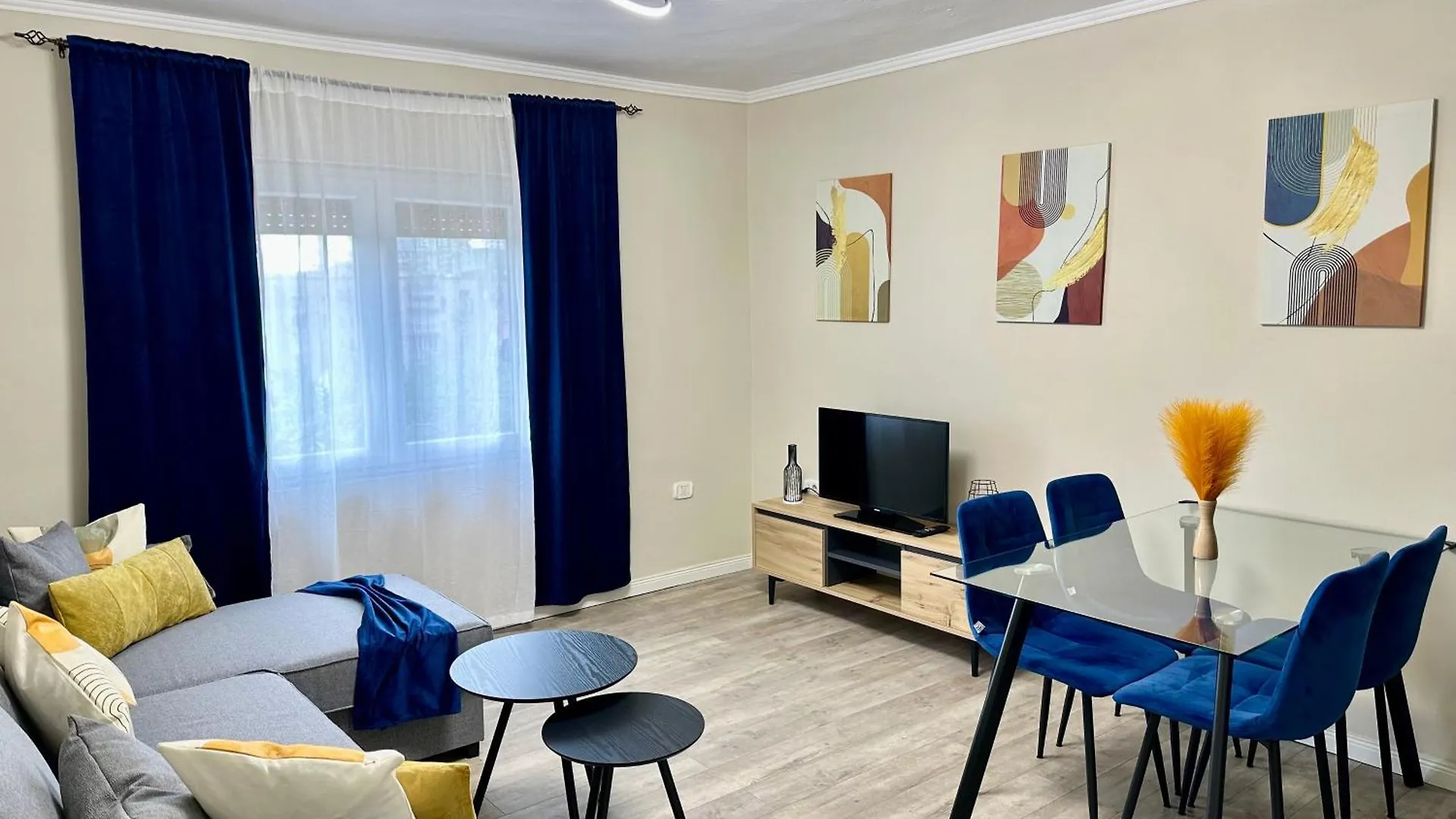 Tirana Skyline Nest Apartment
