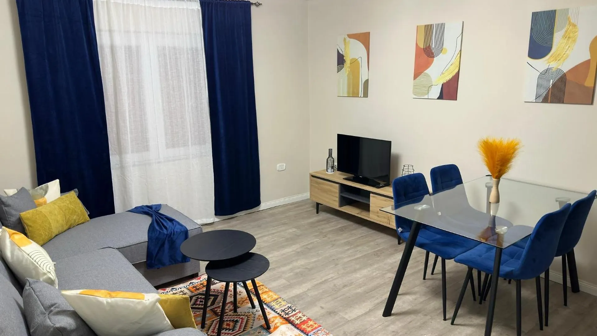 Tirana Skyline Nest Apartment